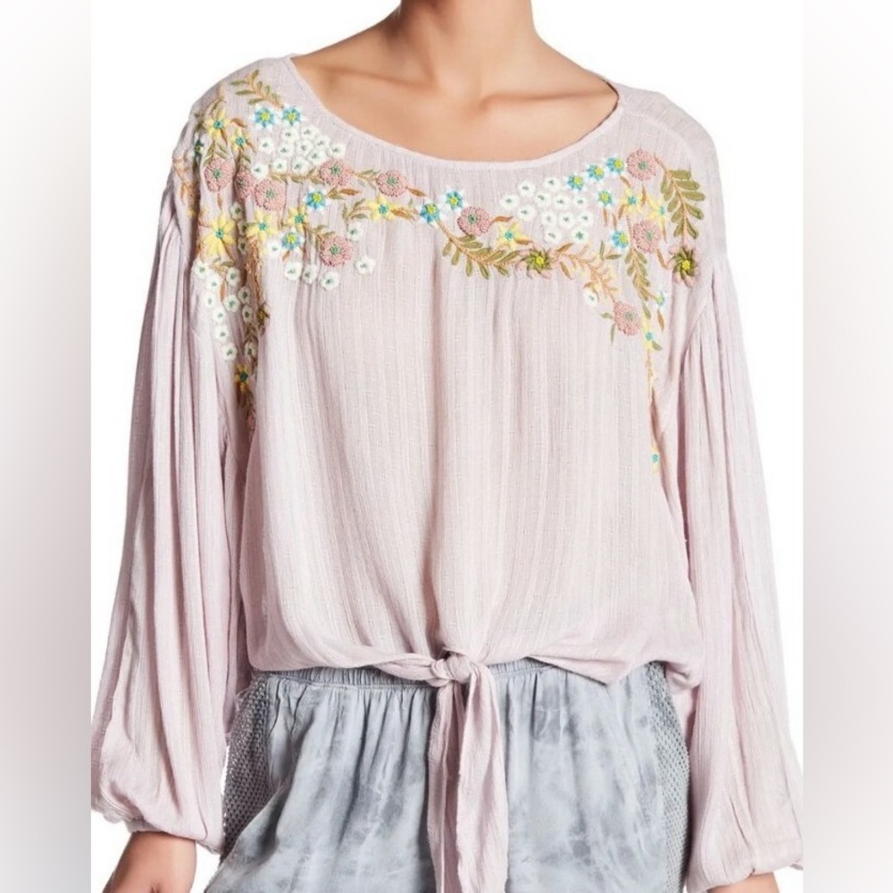 Free People size XS Up And Away Embroidered Lavender Bat Wing Blouse - Picture 14 of 14